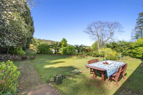 GOWAN ROSS COTTAGE - Lismore Accommodation 0