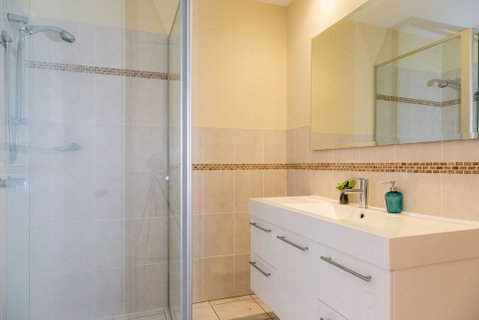 HARBOUR LIGHTS - Ulladulla - Lismore Accommodation 2