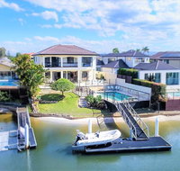 Holidays House Almafi Drive Surfers Paradise - Lismore Accommodation