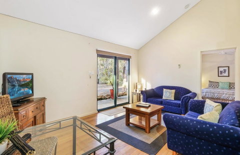 Island Brook Estate Winery And Chalets - Lismore Accommodation 2