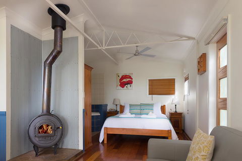 Jacaranda Cottages - Lismore Accommodation 3
