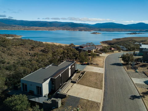 JINDY HOUSE BRAND NEW And STYLISH AMAZING VIEWS - Lismore Accommodation 2
