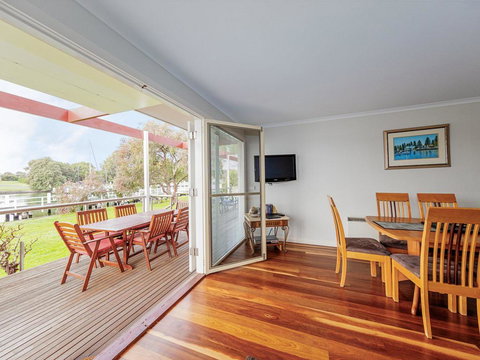 JOHANSSON'S PERCH No. 1 - Lismore Accommodation 1