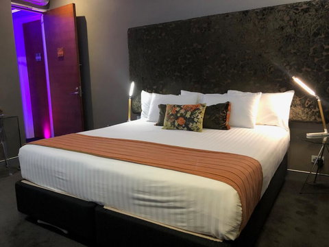Junction Hotel - Lismore Accommodation 2