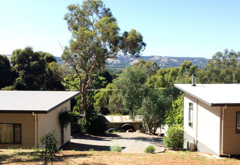 Karawatha Cottages B&B - Lismore Accommodation 1