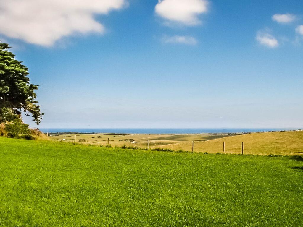 Woolamai VIC Lismore Accommodation