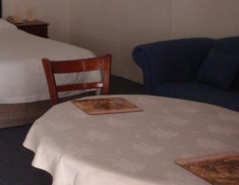 Kinross Inn - Lismore Accommodation 2