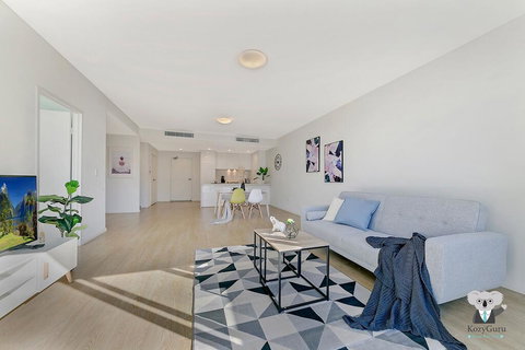 KOZYGURU NORTH RYDE MACQUARIE PARK 2 BEDROOM APT + FREE PARKING NNR009 - Lismore Accommodation 0