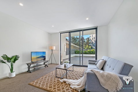 KOZYGURU WOLLI CREEK KOZY 3 BED APT + FREE PARKING NWC009 - Lismore Accommodation 0