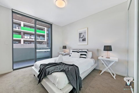 KOZYGURU WOLLI CREEK KOZY 3 BED APT + FREE PARKING NWC009 - Lismore Accommodation 2