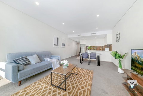 KOZYGURU WOLLI CREEK KOZY 3 BED APT + FREE PARKING NWC009 - Lismore Accommodation 3