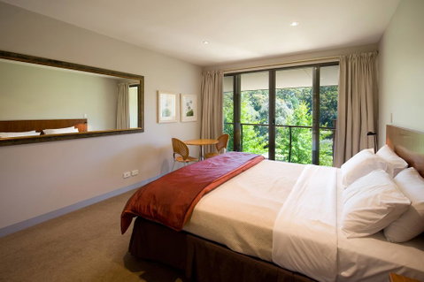 Lake Daylesford Lodge 4 - Lismore Accommodation 3