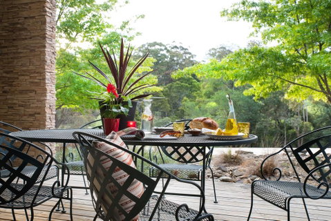 Lake Daylesford Lodge 5 - Lismore Accommodation 2