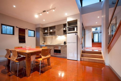 Lake Daylesford Lodge 7 - Lismore Accommodation 1
