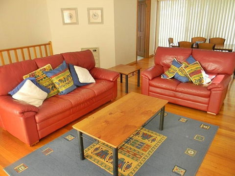 LAKESIDE2 - Lismore Accommodation 1