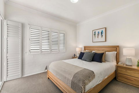 Large And Airy Unit In Quiet Riverside Suburb - Lismore Accommodation 3
