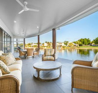 Lavish  Luxurious Noosa Waters - Lismore Accommodation