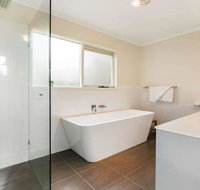 Lighthouse Cottage - Lismore Accommodation