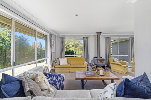 Lilyview Cottage - Robertson - Lismore Accommodation 2