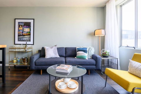 LUCY Stylish City Vibe And Views - Lismore Accommodation 0