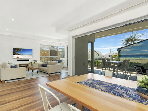 Luxury On Currumbin Beach - Lismore Accommodation 0