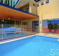 LUXURY VILLA W POOL  SPAS - Lismore Accommodation