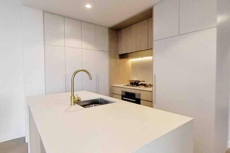 Macquarie Park 2beds 2 Bath 400m To Station, Free WIFI, Parking, Netflix - Lismore Accommodation 1