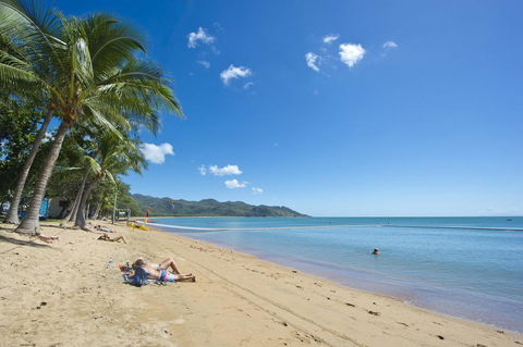 Maggies Beachfront Apt. 1 - Lismore Accommodation 1