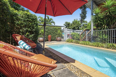 MANDALAY ESCAPE, SECLUSION & SERENITY WITH A POOL - Lismore Accommodation 3