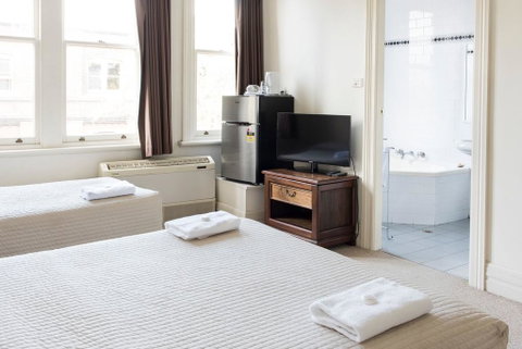 Mercantile Hotel - Lismore Accommodation 2