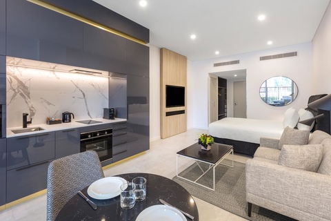 Meriton Suites Broadbeach - Lismore Accommodation 2
