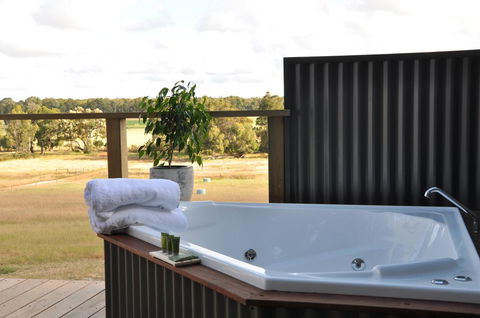 Mile End Glamping Pty Ltd - Lismore Accommodation 1