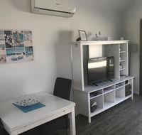 Mindarie Beach Studio - Lismore Accommodation