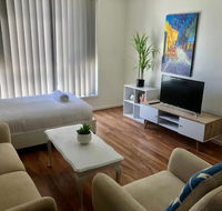 Modern Unit Near To Surfers Paradise - Lismore Accommodation