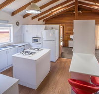Mollymook Fantastic Holiday House - Lismore Accommodation