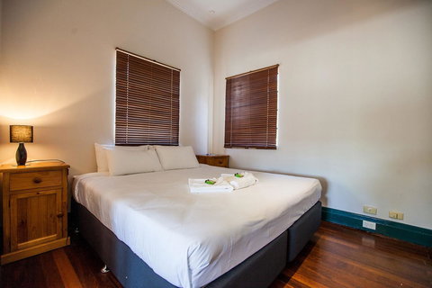 Captain Stirling Hotel - Lismore Accommodation 28