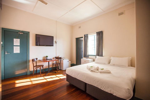 Captain Stirling Hotel - Lismore Accommodation 36