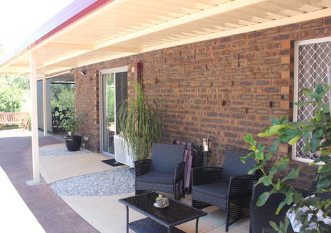 Jacaranda Hideaway Bed & Breakfast - Lismore Accommodation 12