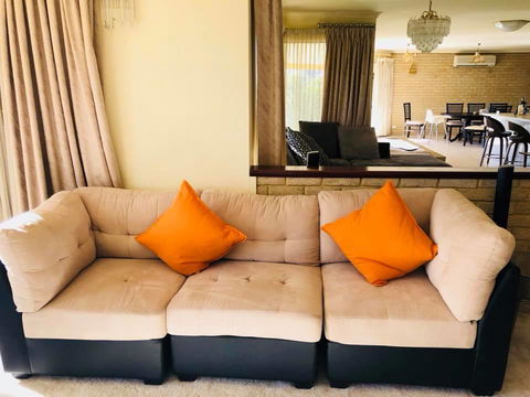 LA ANCHOR ON THE CANALS (MANDURAH) - Lismore Accommodation 2