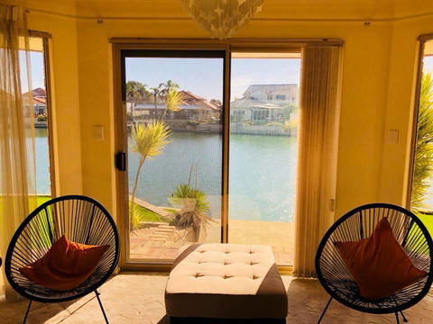 LA ANCHOR ON THE CANALS (MANDURAH) - Lismore Accommodation 3