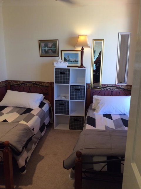 Crossland House - Lismore Accommodation 11