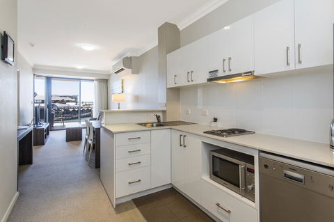 Dolphin Quay Apartments - Lismore Accommodation 35