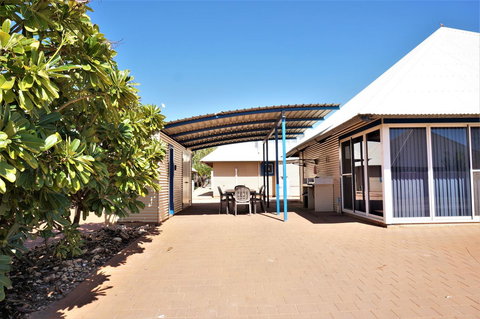 Osprey Holiday Village Unit 120 - Plenty Of Room For A Large Family - Lismore Accommodation 17