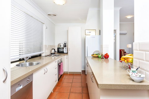 Como Executive Apartment - Lismore Accommodation 8