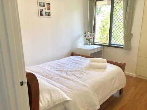 Charming Quiet Lodge-2 Minutes Walk To Shopping Complex - Lismore Accommodation 18