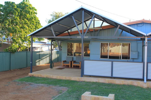 Kestrel Chalets - Lismore Accommodation 0