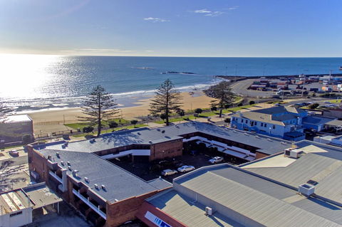 Beachfront Voyager Motor Inn - Lismore Accommodation 5