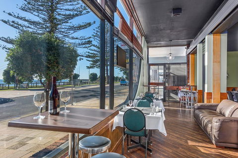 Beachfront Voyager Motor Inn - Lismore Accommodation 4
