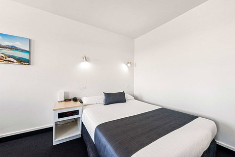 Coach House Launceston - Lismore Accommodation 19