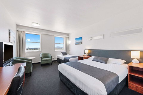 Coach House Launceston - Lismore Accommodation 4